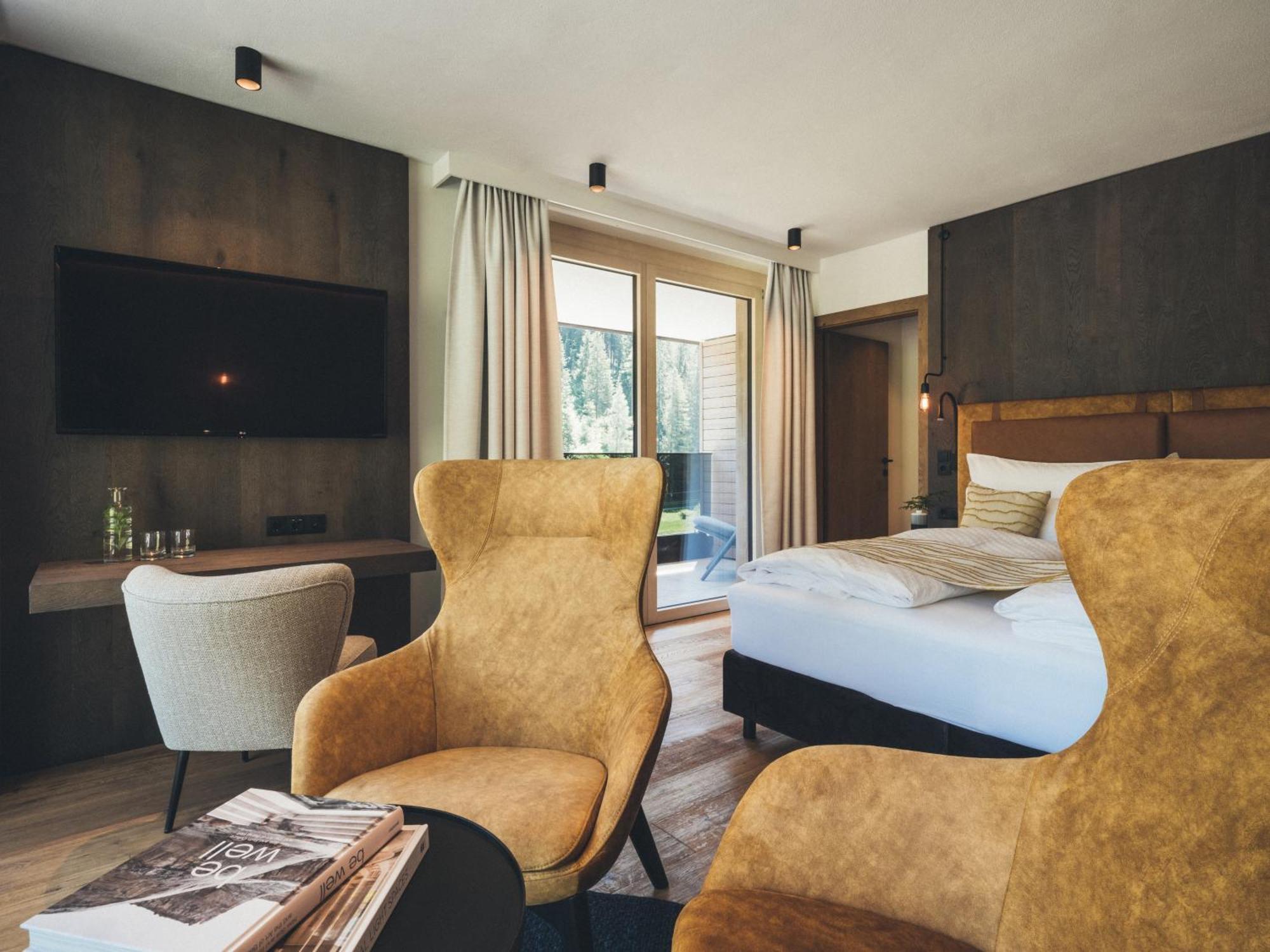 Hotel Tirolerhof 4 Sterne Superior ทักซ์ ภายนอก รูปภาพ