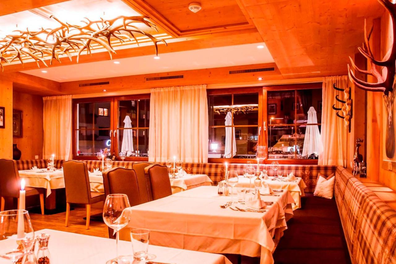 Hotel Tirolerhof 4 Sterne Superior ทักซ์ ภายนอก รูปภาพ